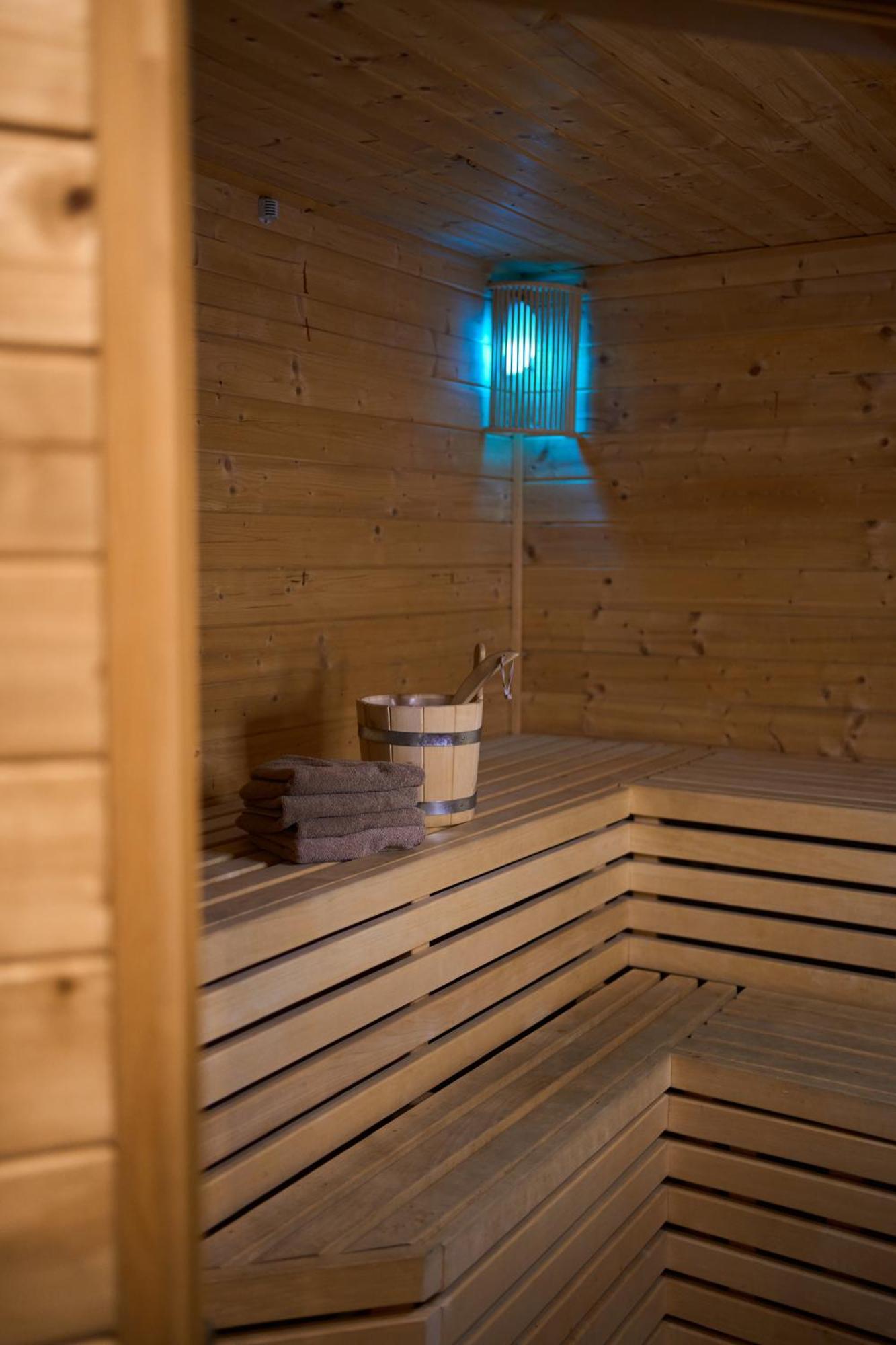 Galina'S Sauna-Spa! Baden-Baden Exterior photo